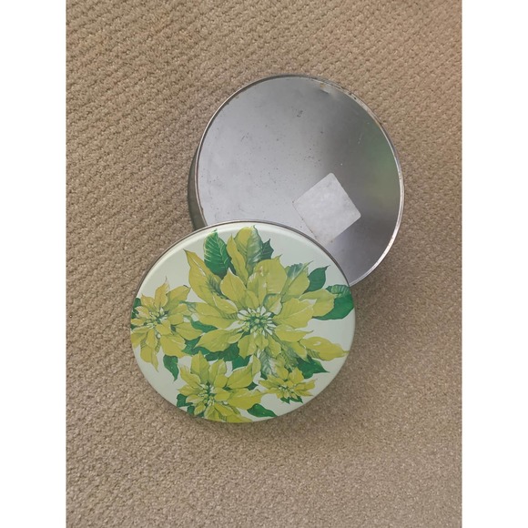 Yellow Poinsettia Vintage Cookie Tin // Judy Hand Creative Connection - Picture 5 of 7